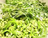 絶品!夏の緑野菜ニンニク炒め♪枝豆&豆苗作り方1写真