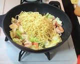 バター香るガーリック上海焼そば作り方5写真