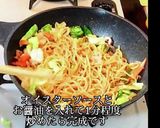 バター香るガーリック上海焼そば作り方7写真
