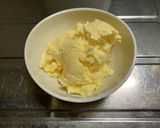 バニラアイスのクランブルのせ作り方1写真