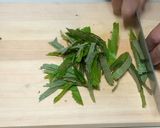 自家製エゴマの薬草サラダ　大量消費作り方3写真