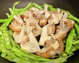 いんげんと椎茸のオイスターソース炒め作り方2写真
