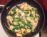 絶品☆海老のニラ玉焼きそば作り方6写真