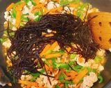 鉄分補給♪鶏ひき肉とひじきの炒め煮作り方4写真