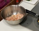 お弁当にも夕飯にも！箸が進むエビチリ作り方1写真