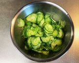 きゅうりとワカメの酢の物作り方1写真
