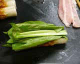 簡単！ちくわ小松菜の肉巻照り焼き　作り方2写真