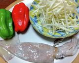 野菜炒め(ピーマン、もやし、いかを)作り方1写真