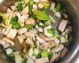 サラダチキンでリメイク♪セロリ炒め作り方3写真