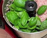 爽やか！洋風バジル餃子　生トマト添え作り方2写真