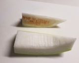 冬瓜となめこと油揚げの味噌汁作り方1写真