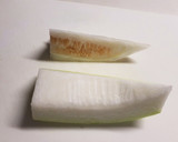 冬瓜となめこと油揚げの味噌汁作り方1写真