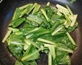 副菜に　シャキッと小松菜ベーコン炒め作り方5写真