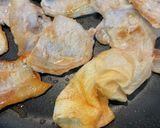 豚肉の生姜焼き。山盛り千切りキャベツ添え作り方2写真