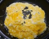 簡単!ぷりぷりエビ炒飯☆ピリ辛生姜風味作り方3写真