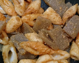 簡単！こんにゃくとちくわのごま味噌炒め♪作り方4写真