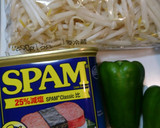 簡単！ごはんがすすむ♪スパムのカレー炒め作り方1写真