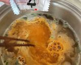 辛ラーメンの、卵ウインナー野菜入り作り方4写真