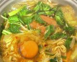 辛ラーメンの、卵ウインナー野菜入り作り方9写真