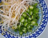 ネバシャキ食感！オクラともやしの酢の物♪作り方1写真
