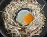 簡単美味しい！焼豚ともやしの卵炒め♬作り方4写真