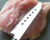 お酢でやわらか効果！むね蒸し鶏作り方1写真