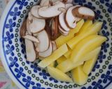 レンジで時短！じゃがいも・椎茸の味噌汁♪作り方1写真