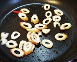 モロヘイヤとちくわと油揚げの炒め。作り方3写真