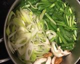 ゆで鶏ポッサムの茹で汁で作るスープ作り方1写真