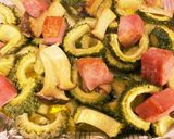 テーブルが寂しい時に！ゴーヤのオリーブ焼作り方4写真