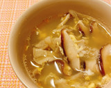 椎茸と舞茸のかき玉スタミナスープ作り方5写真