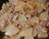 動画レシピ】豚こま肉と大根の甘辛味噌炒め作り方4写真
