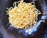 サテ・トムのピリ辛海老焼きそば作り方2写真