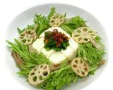 温豆腐と根菜の食べるラー油レタスサラダ作り方5写真