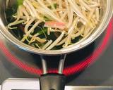 もやしと卵とカニカマの中華スープ作り方1写真