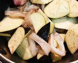 イカと茄子のトマトジェノベーゼパスタ作り方3写真