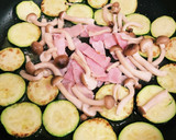 ◇簡単♪ズッキーニとベーコンの卵とじ◇作り方3写真