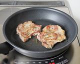 簡単味付【ポークステーキ（白ワインソース作り方4写真