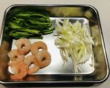 塩焼きそば風パスタ☆作り方1写真