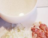 材料これだけ★炊飯器で簡単チキンライス作り方1写真