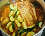 20分で完成 韓国家庭の味ツナキムチチゲ作り方6写真