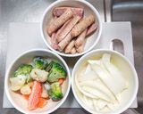 ソーセージと冷凍野菜の辛子マヨネーズ炒め作り方1写真