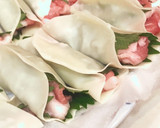 余った餃子の皮で旨い一品！豚しそ包み焼き作り方2写真