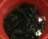 油揚げと豆苗とわかめのピリ辛ゴマだれ和え作り方1写真