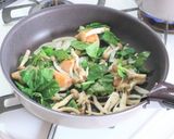 アレルギー対応!鮭のトマトクリームパスタ作り方7写真