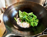 10分で作れる！エビと小松菜の焼うどん作り方3写真