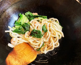 10分で作れる！エビと小松菜の焼うどん作り方4写真
