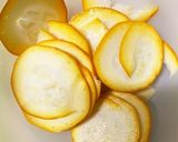 ズッキーニの食べるラー油和え作り方1写真