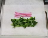 豆苗とカマボコのダシ巻き卵作り方1写真