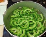 豚バラ肉のトマトカレー粉入り豚汁作り方1写真